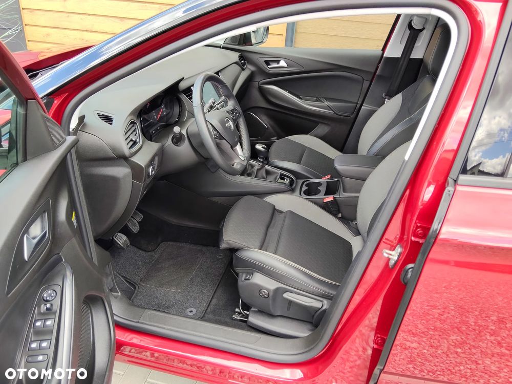 Opel Grandland X 1.2 Start/Stop Design Line - 9