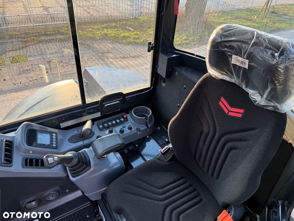 Yanmar Minikoparka Gąsienicowa ViO57 - 39