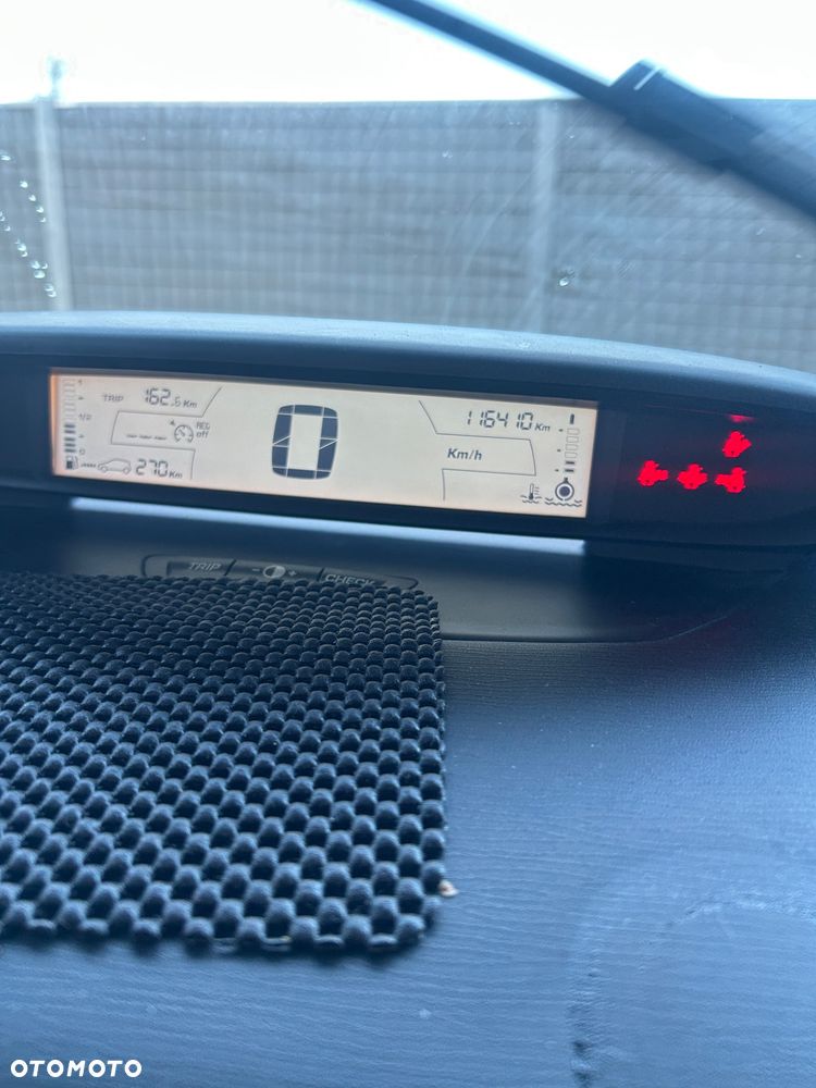 Citroën C4 1.6 16V Magic - 5