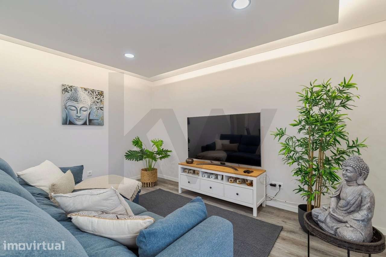 Apartamento T3 Seminovo em Fernão Ferro com elevador - Grande imagem: 2/25