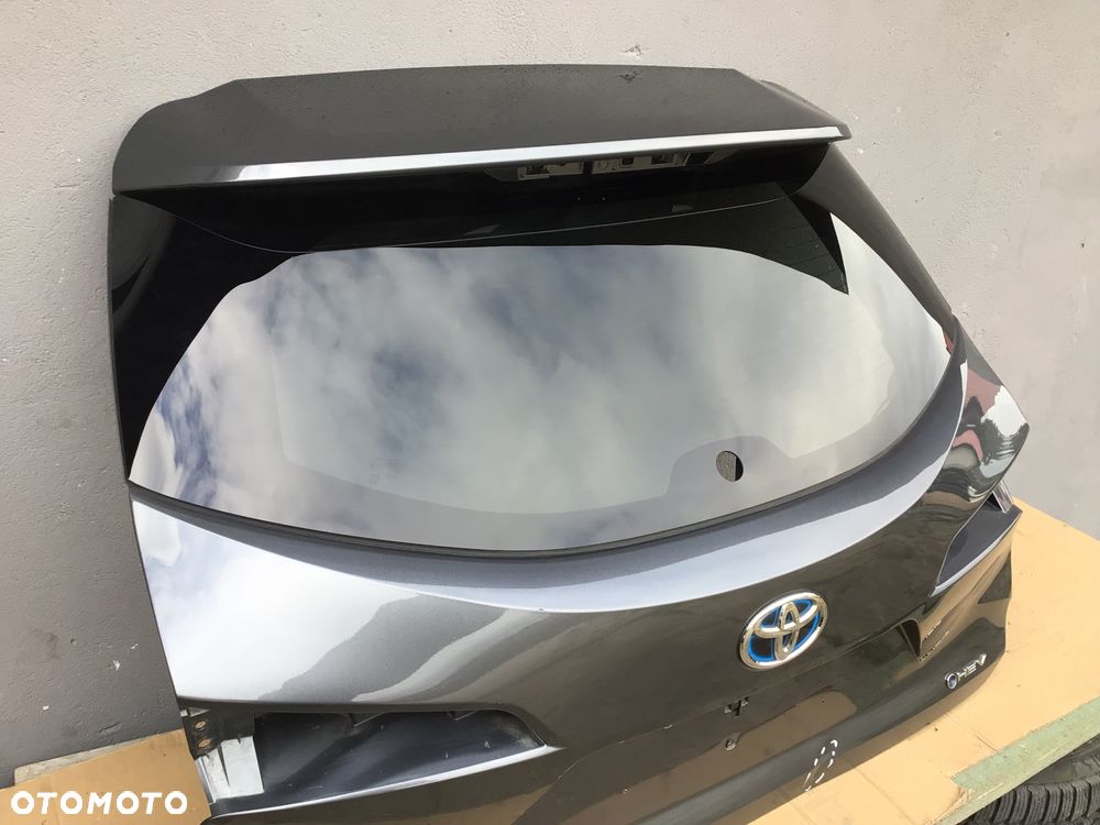 Klapa tylna bagażnika Toyota Corolla E21 Kombi - 2