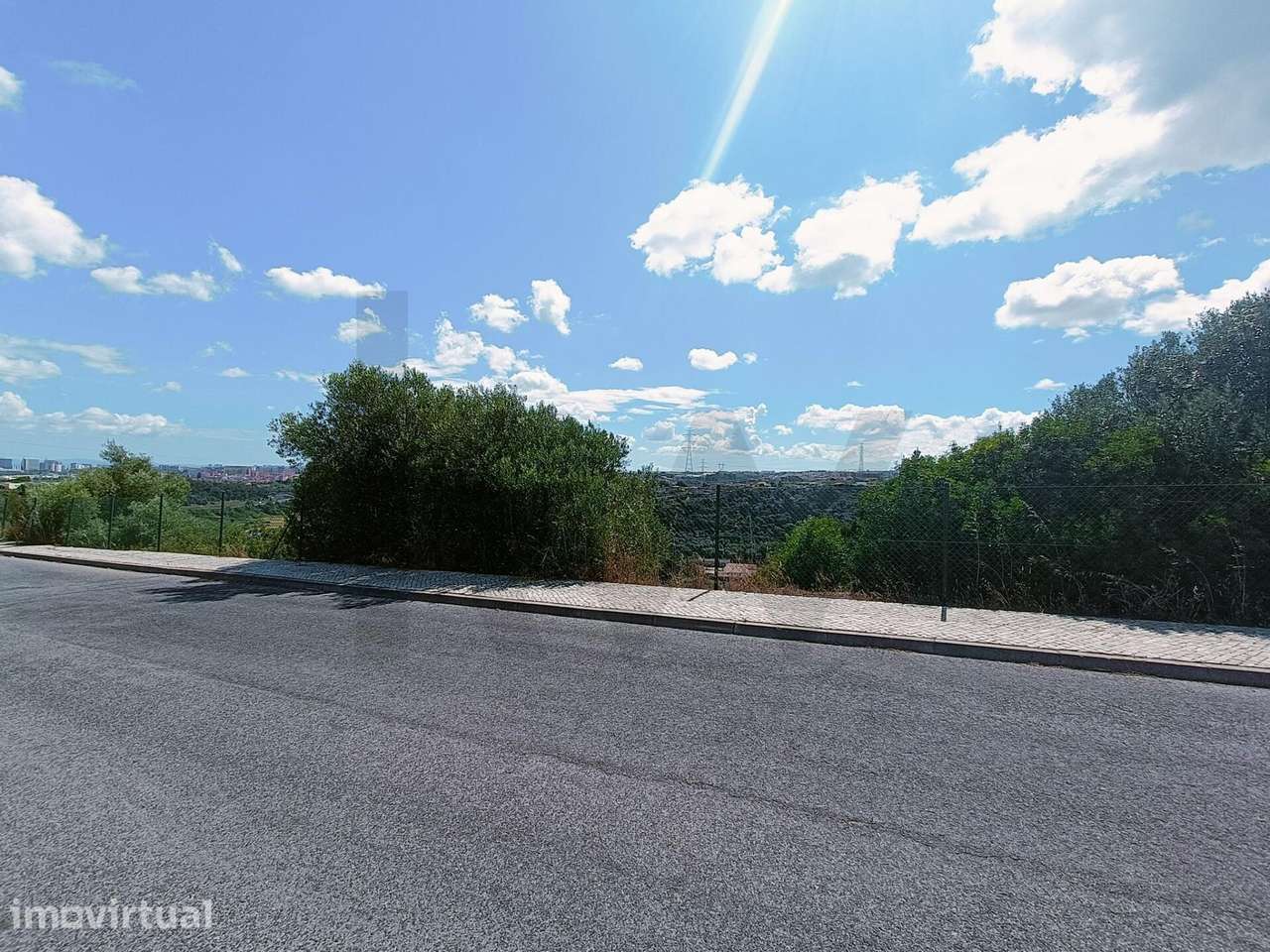 Terreno para Construção com Vista Deslumbrante e Projeto Aprovado no B - Grande imagem: 5/14