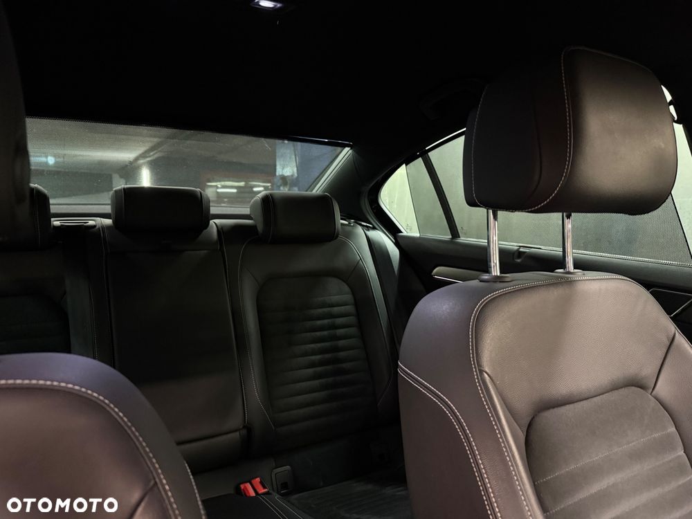 Volkswagen Passat 2.0 TSI Elegance DSG - 17