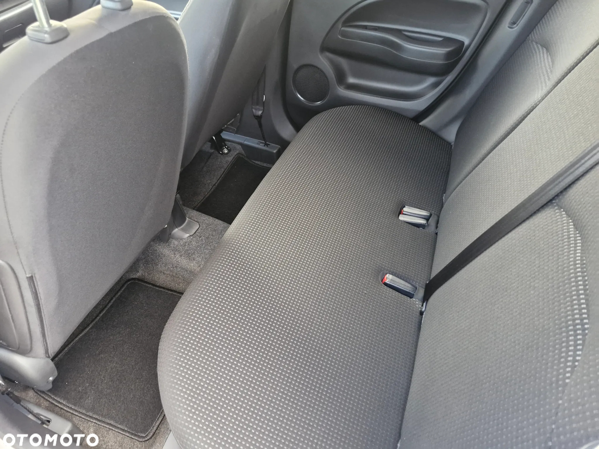 Mitsubishi Space Star 1.2 AS&G Intense - 20