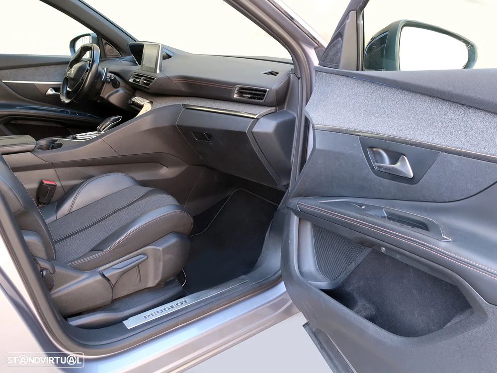 Peugeot 5008 1.6 BlueHDi GT Line EAT6 - 19