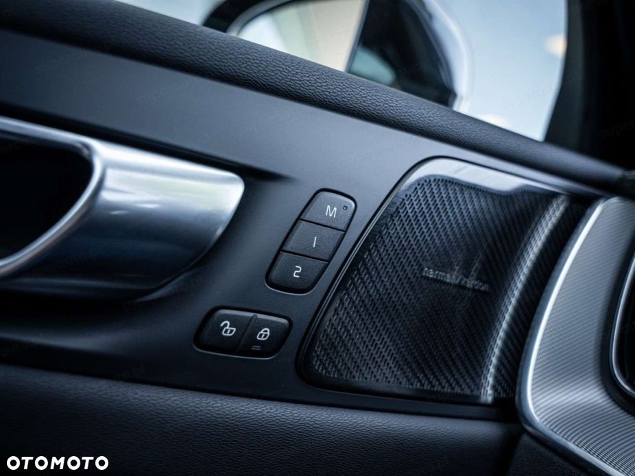 Volvo XC 60 - 19