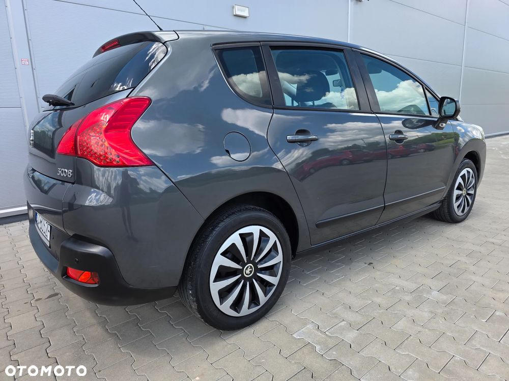 Peugeot 3008 1.6 Active - 11