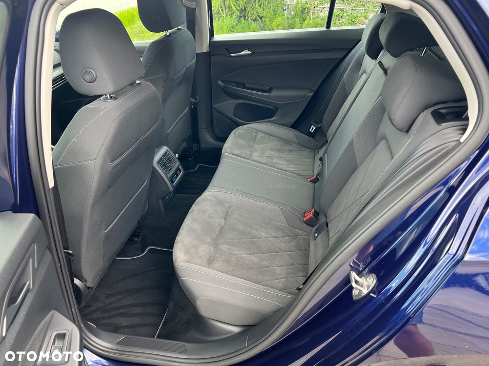 Volkswagen Golf 1.5 TSI ACT OPF DSG IQ.DRIVE - 32