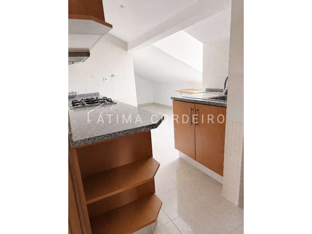 Fantástico apartamento T2 para arrendamento com terraço no centro d... - Grande imagem: 3/23