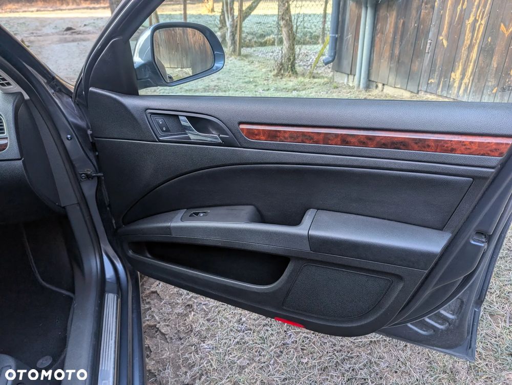 Skoda Superb 2.0 TDI Elegance DSG - 21