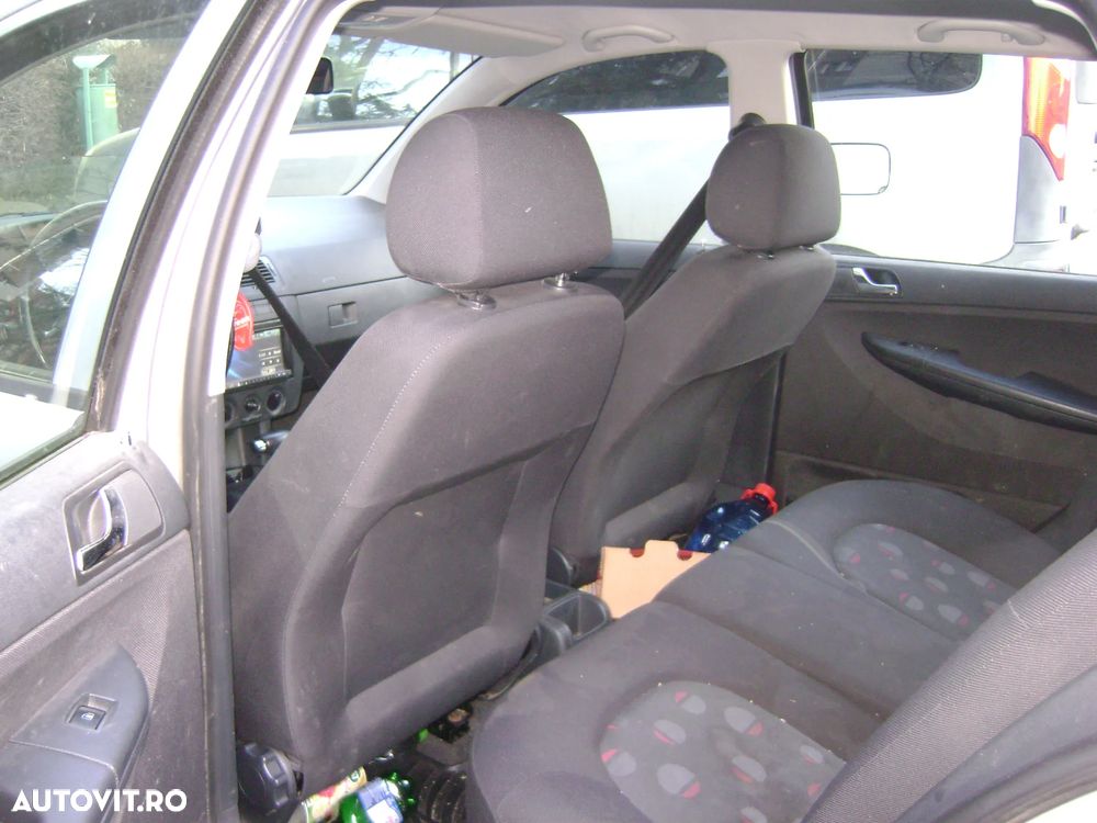 Skoda Fabia Sedan 1.4 Comfort Aut. - 9