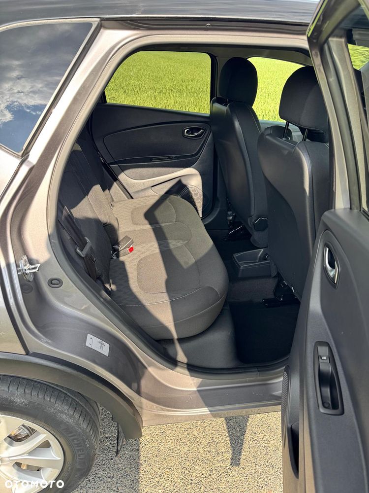 Renault Captur - 22