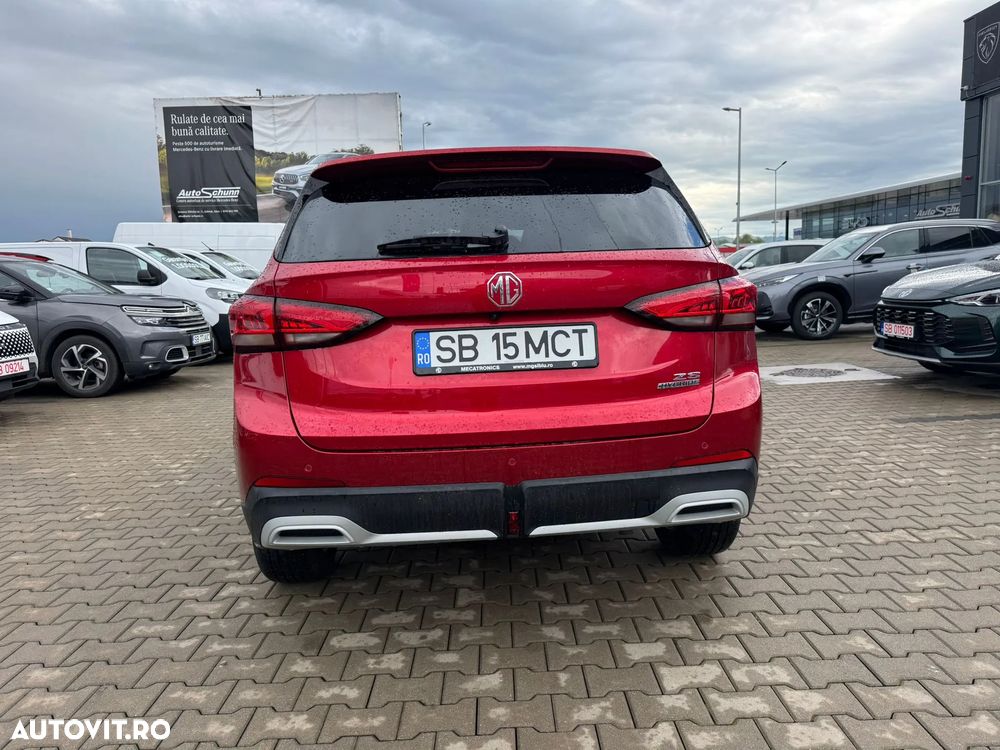 MG ZS HEV 1.5 GSI AT Exclusive - 5