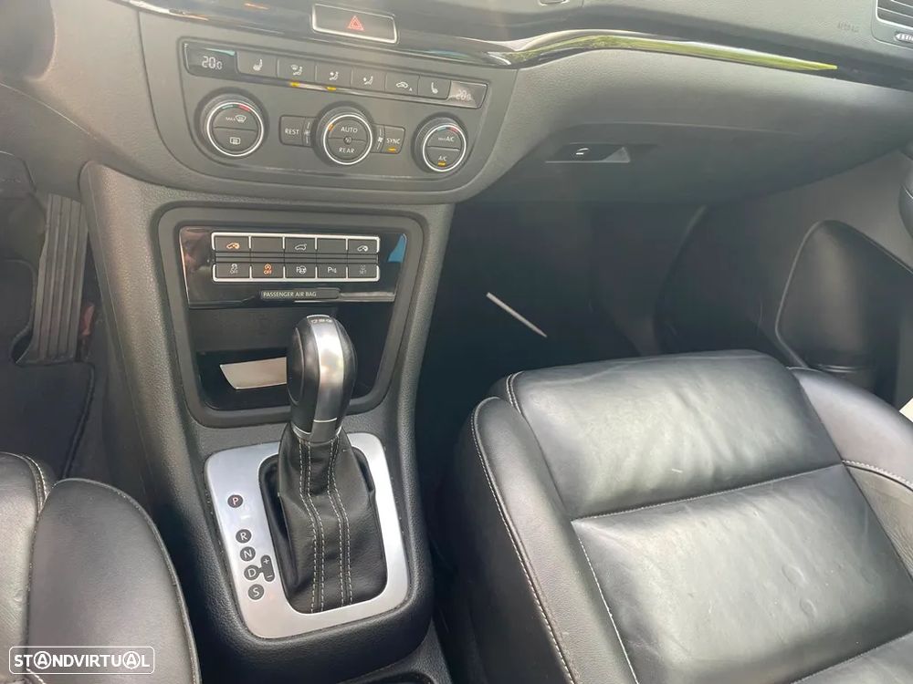 VW Sharan 2.0 TDI Blue Highline DSG - 9