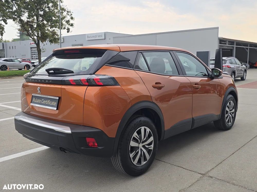 Peugeot 2008 1.2 L PureTech STT Active - 5