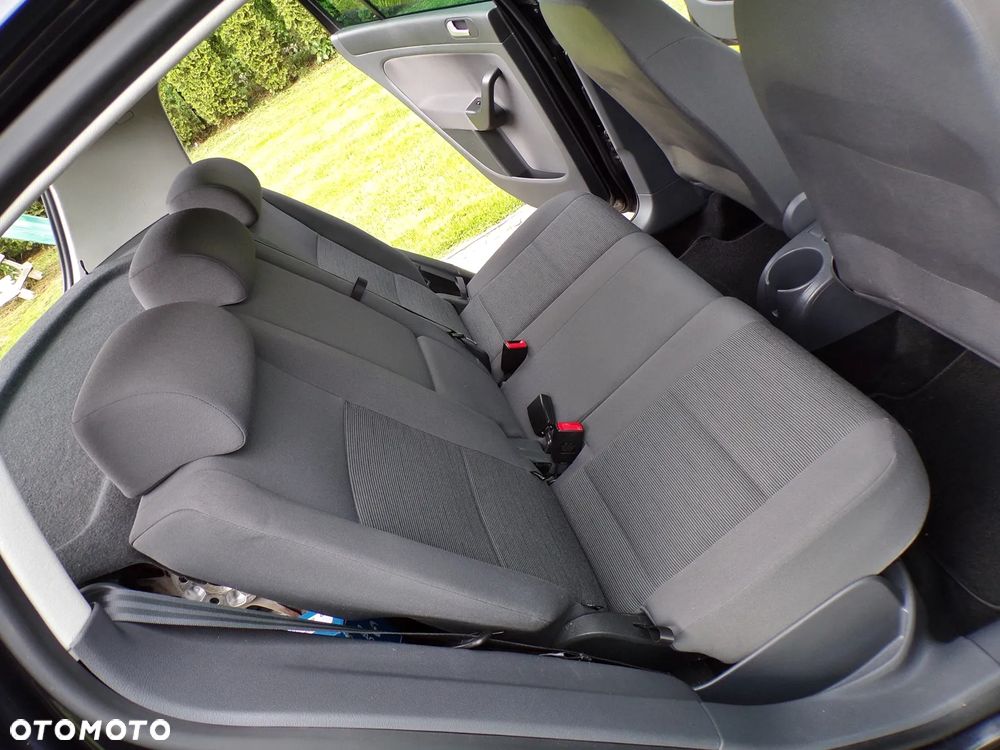 Volkswagen Golf Plus 1.6 Trendline - 24