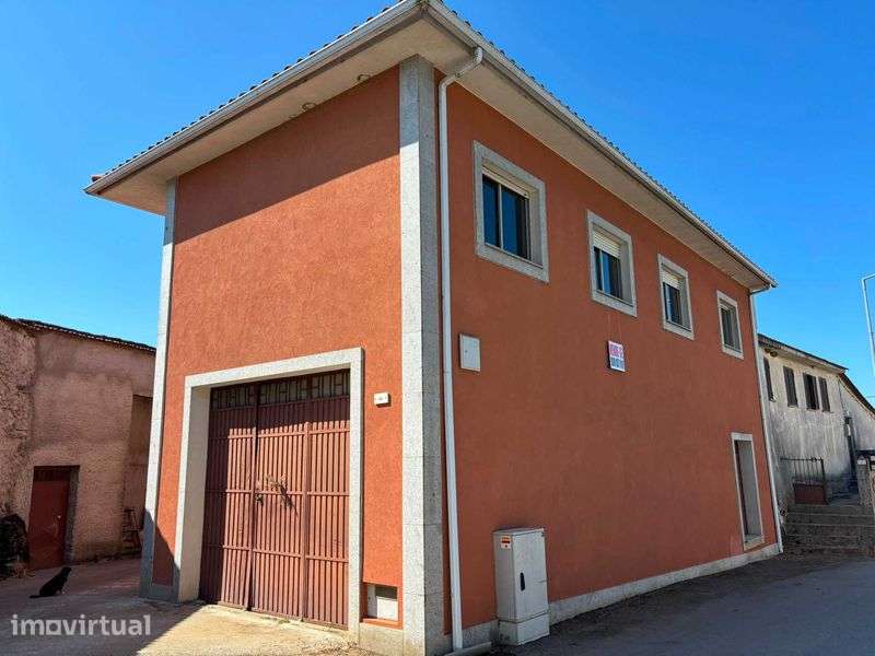 Moradia Rural T4 à Venda – Espinhoso, Vinhais (Bragança) - Grande imagem: 2/12