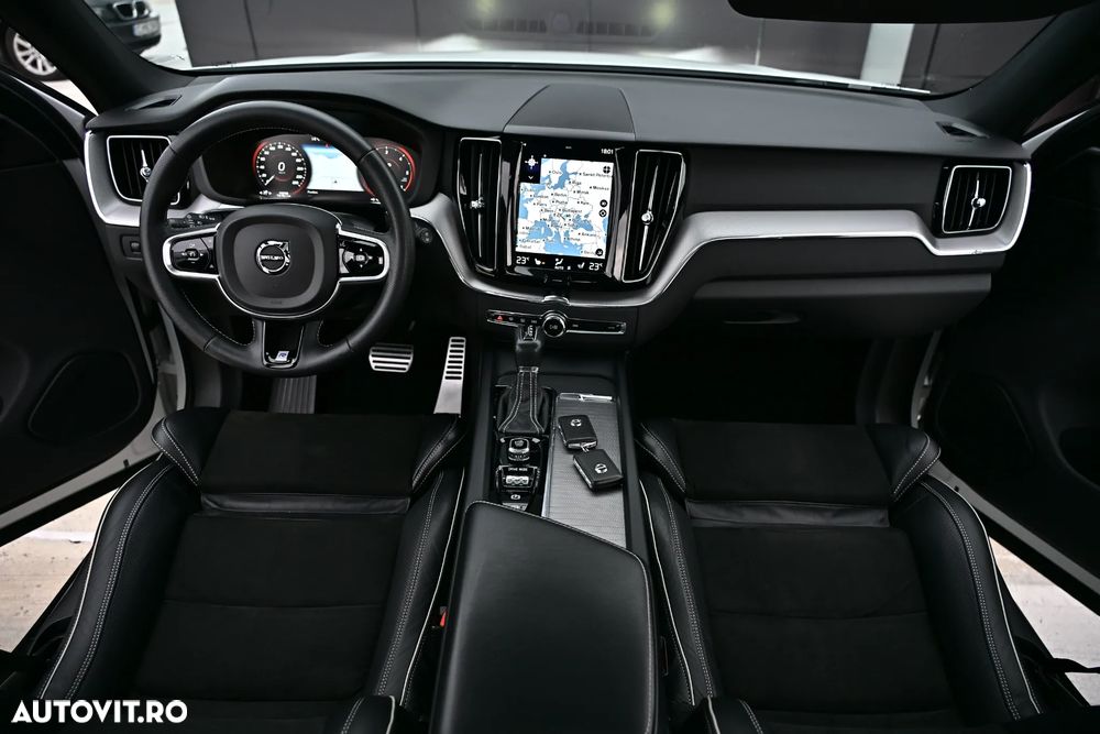 Volvo XC 60 D4 AWD Geartronic RDesign - 20