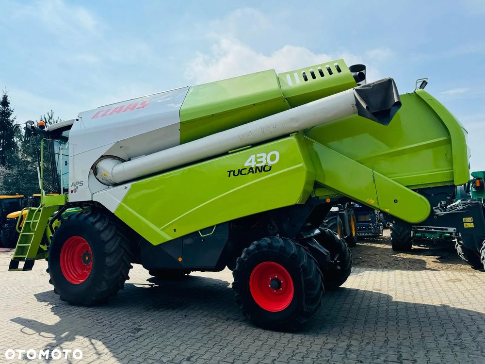 Claas Tucano 430 APS - 4
