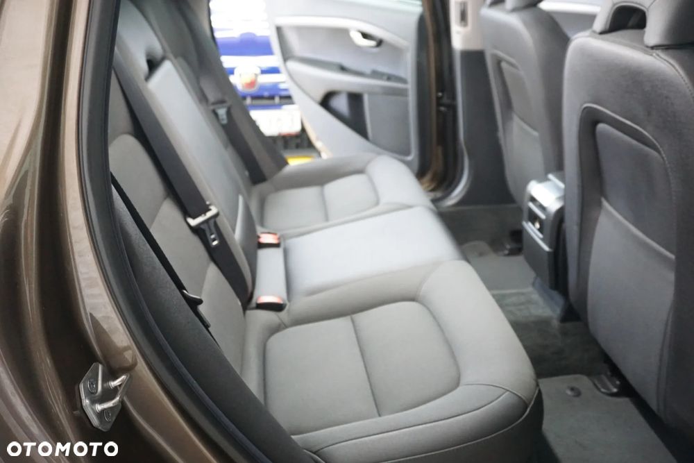 Volvo XC 70 D4 Geartronic Kinetic - 23