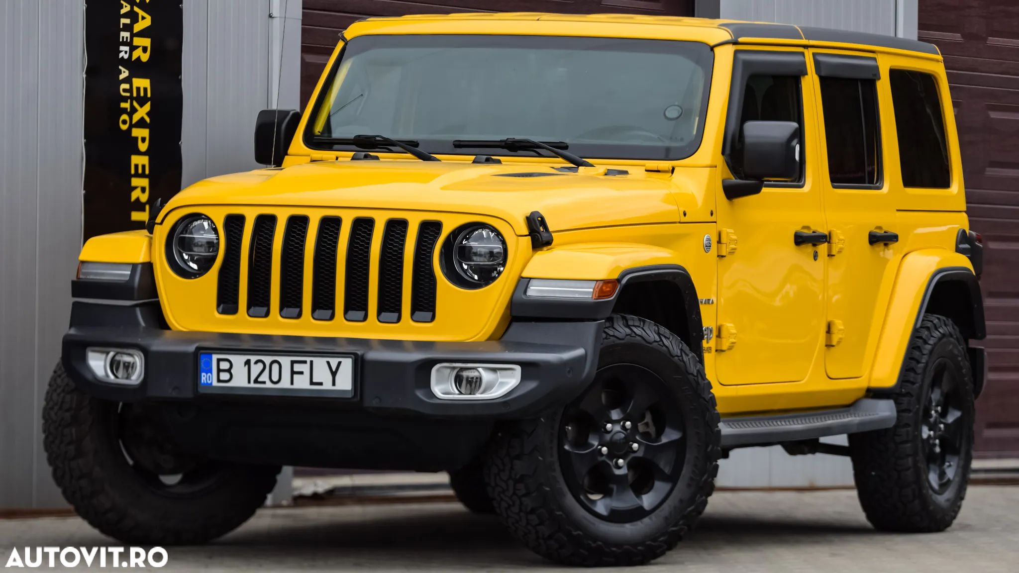Jeep Wrangler Unlimited 2.0 Turbo AT8 Sahara - 1