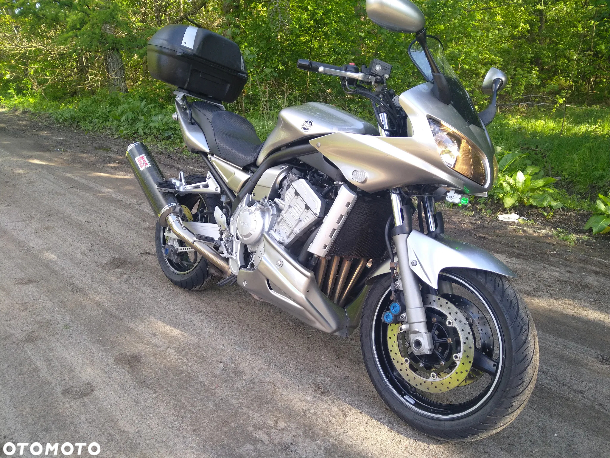 Yamaha FZ - 7