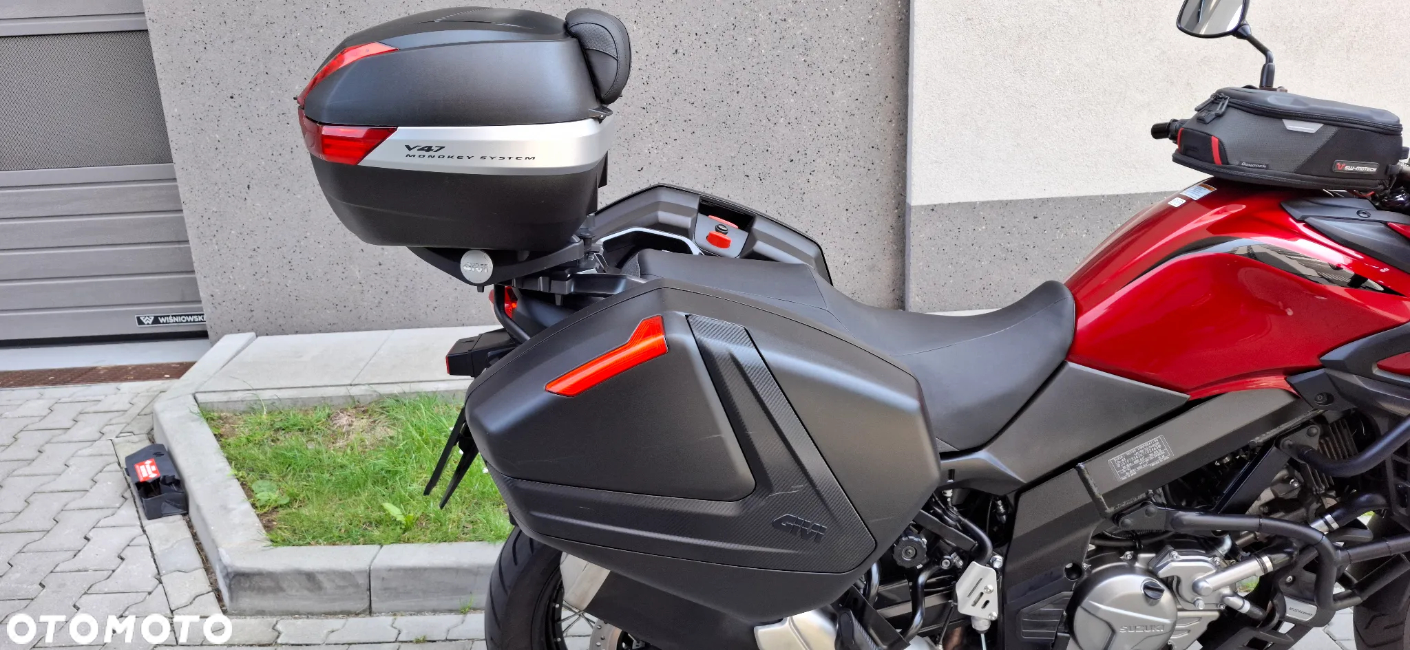 Suzuki DL - 33