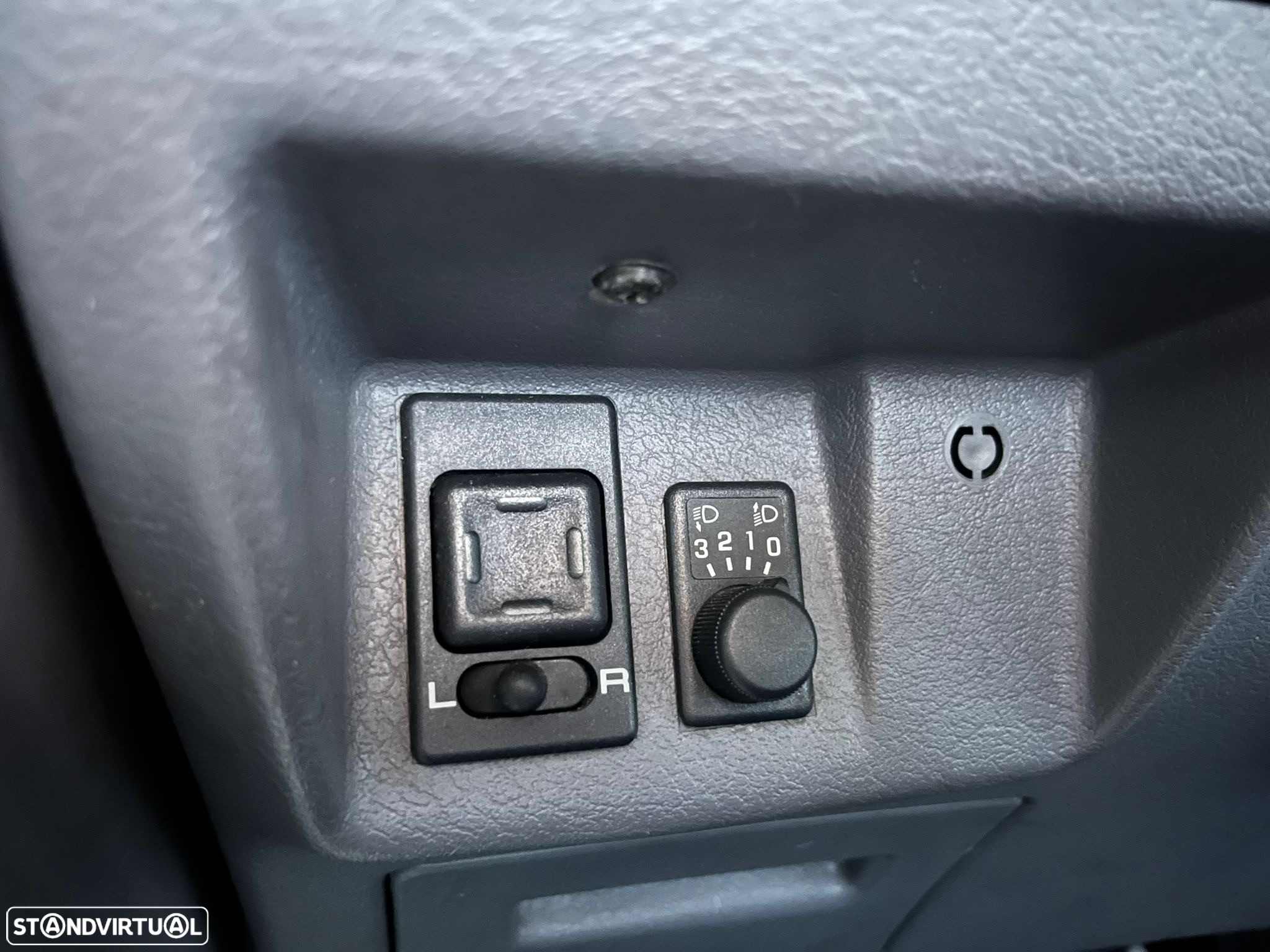 Nissan Terrano II 2.7 TDi SE AC+TA - 23
