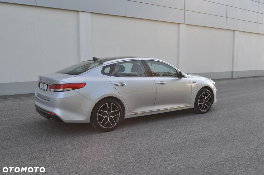 Kia Optima - 7