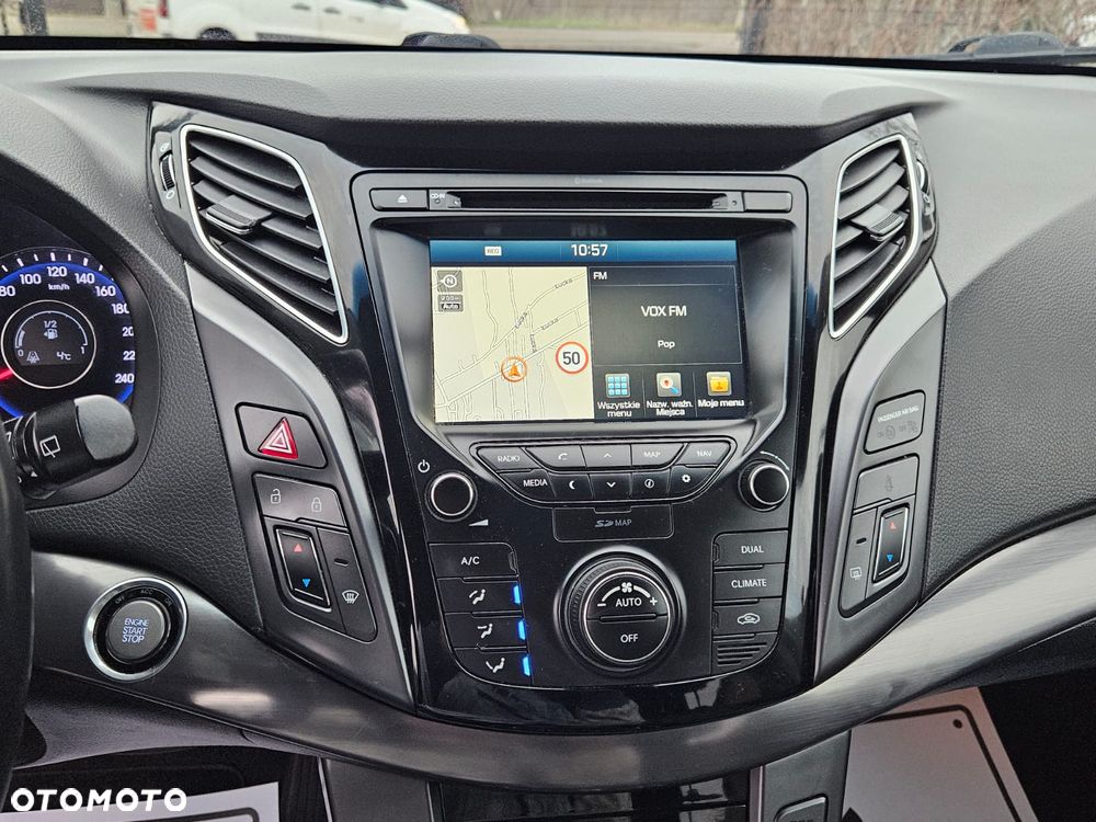 Hyundai i40 Kombi 1.7 CRDi DCT Trend - 24