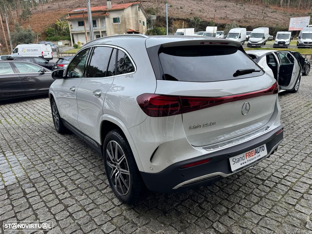Mercedes-Benz EQA 250+ AMG Line - 16