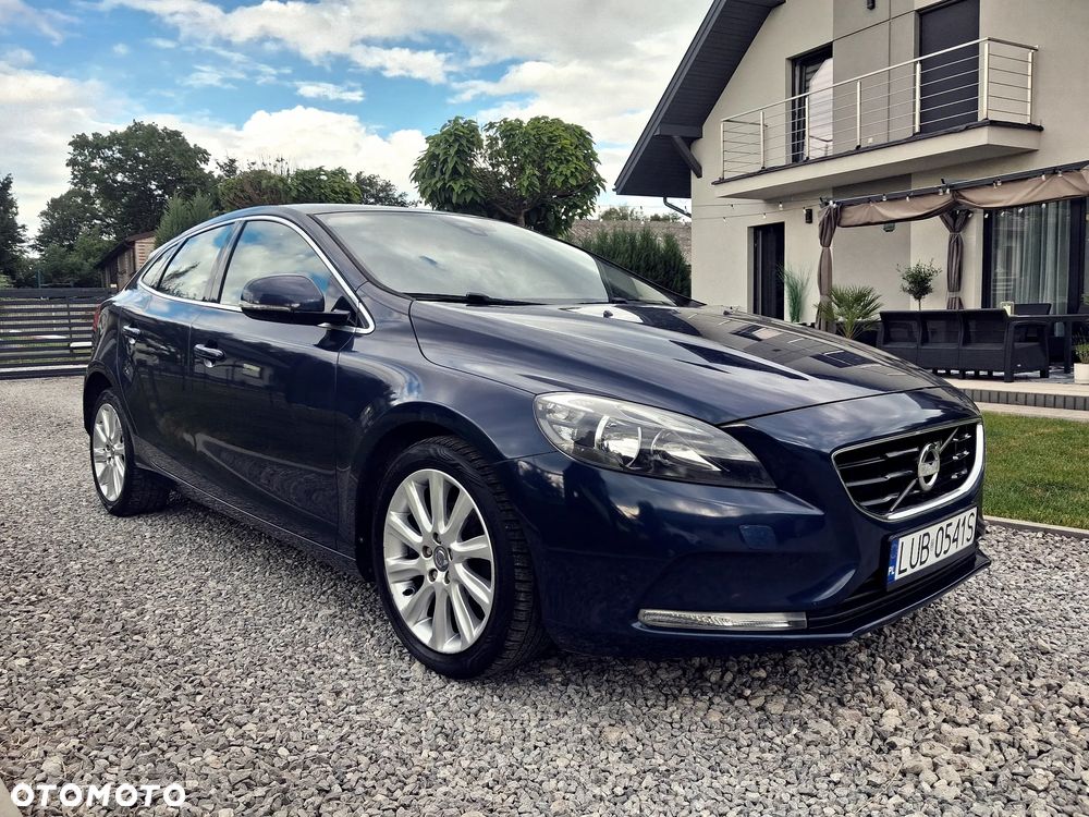 Volvo V40 D2 Momentum - 2