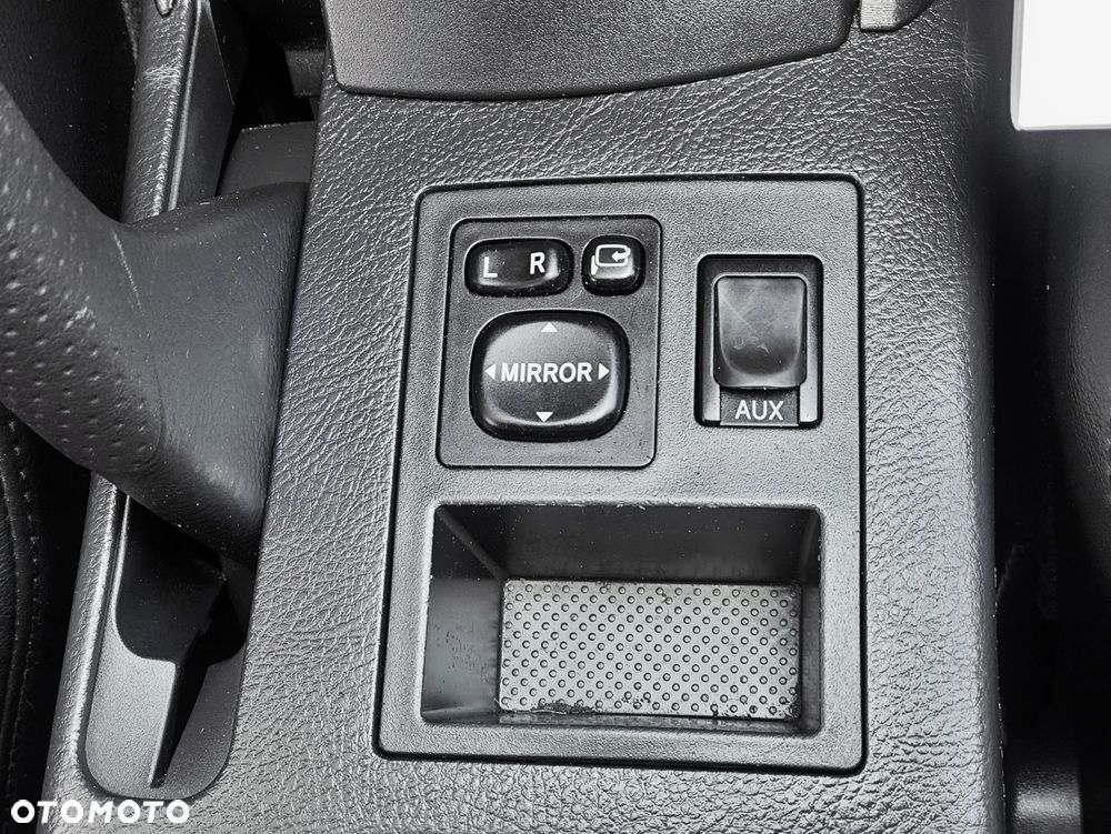 Toyota RAV4 2.0 4x2 Travel - 24
