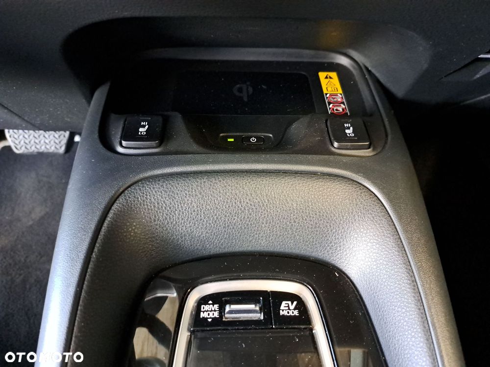 Toyota Corolla 1.8 Hybrid Comfort - 28