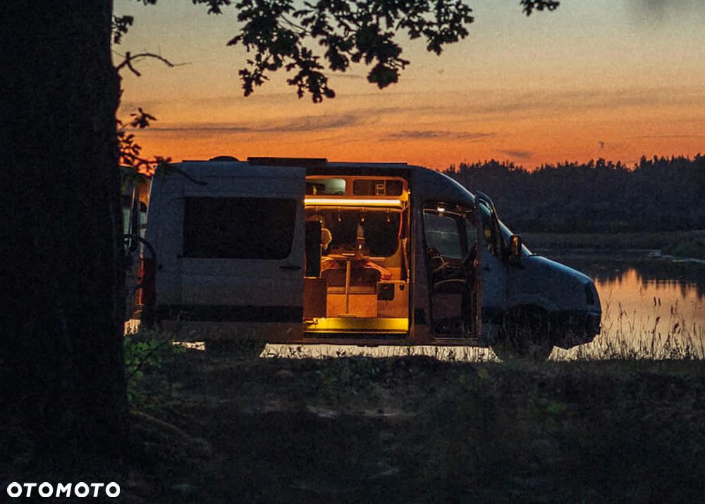 Volkswagen Crafter - 1