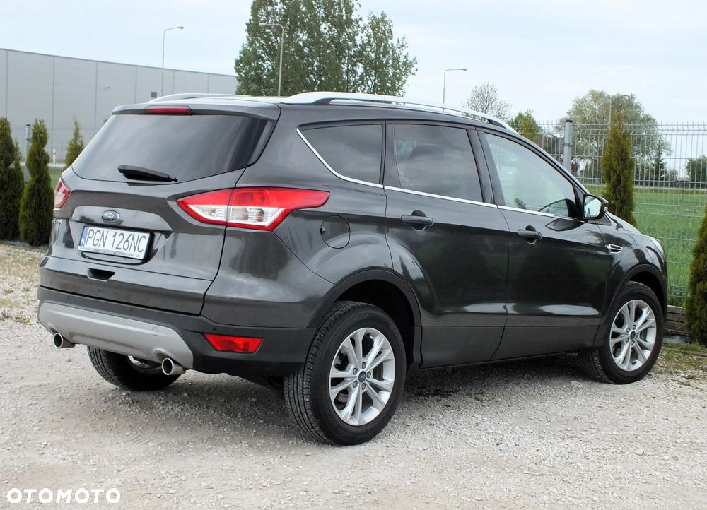 Ford Kuga 2.0 TDCi FWD Titanium - 4