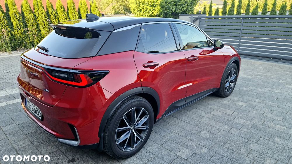 Lexus LBX 1.5 Hybrid Emotion - 9