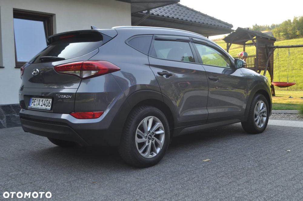 Hyundai Tucson blue 1.7 CRDi 2WD Style - 14