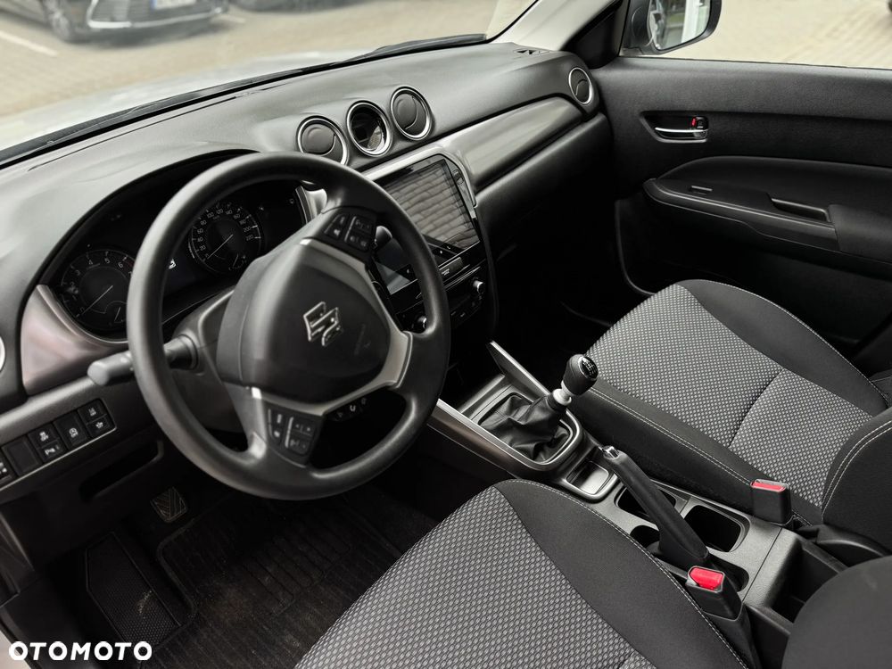 Suzuki Vitara 1.4 Boosterjet mHEV Premium 2WD - 11
