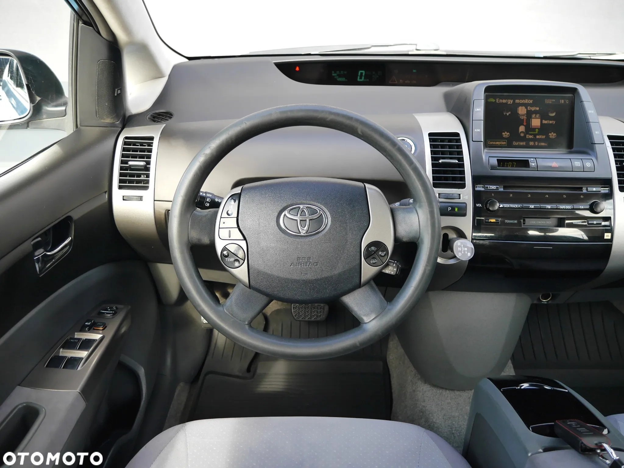Toyota Prius 1.5 VVT-i Sol - 9