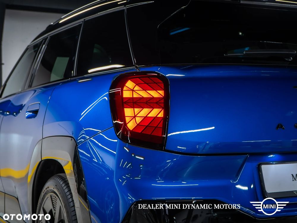 MINI Aceman SE John Cooper Works Trim - 12