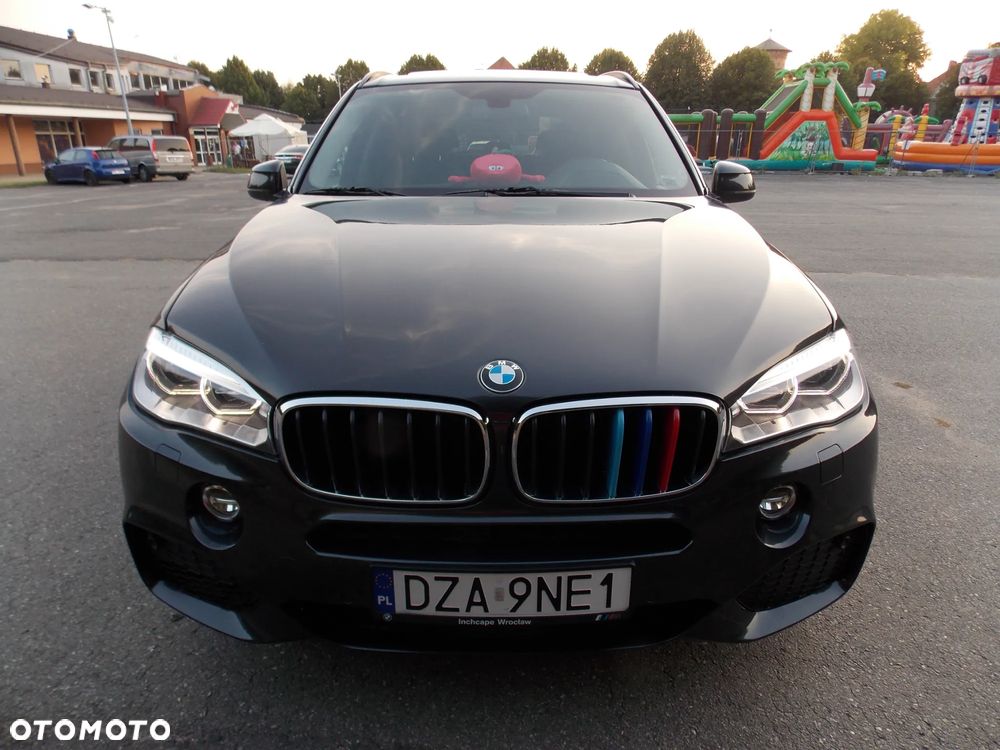 BMW X5 xDrive50i Sport-Aut - 3
