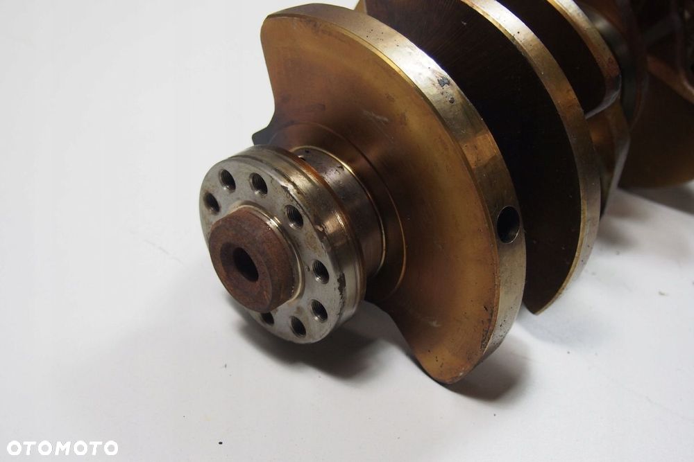 WAŁ KORBOWY VW TOUAREG I Q7 4.2 AXQ - 5