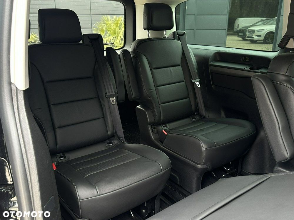 Peugeot Traveller - 24