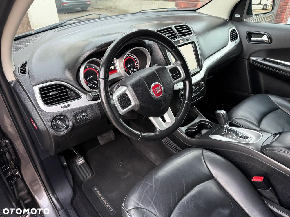 Fiat Freemont 2.0 Multijet 16V DPF Automatik Allrad Black Code - 19