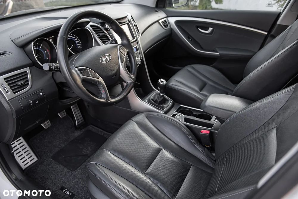 Hyundai i30 1.6 CRDi Automatik Trend - 17