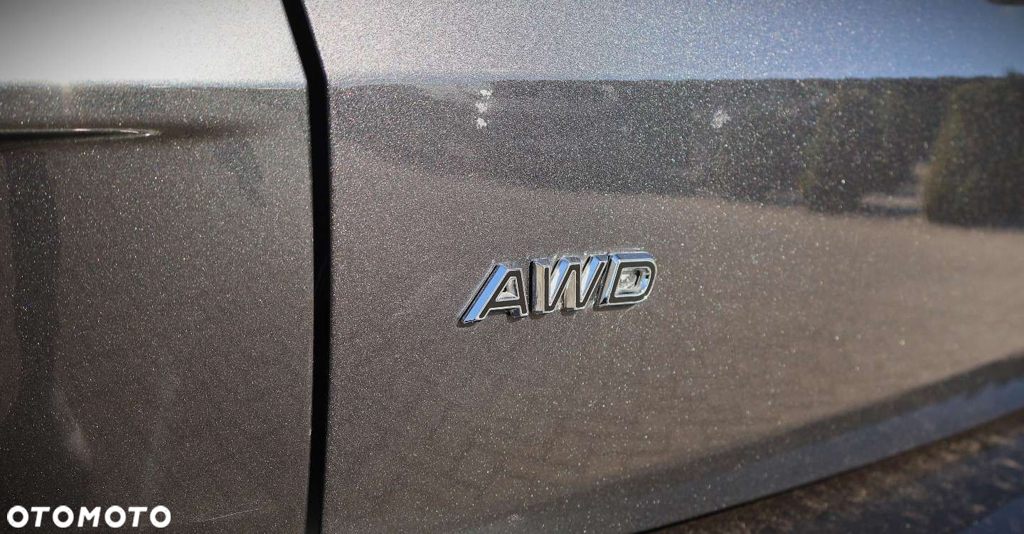 Ford Kuga - 25