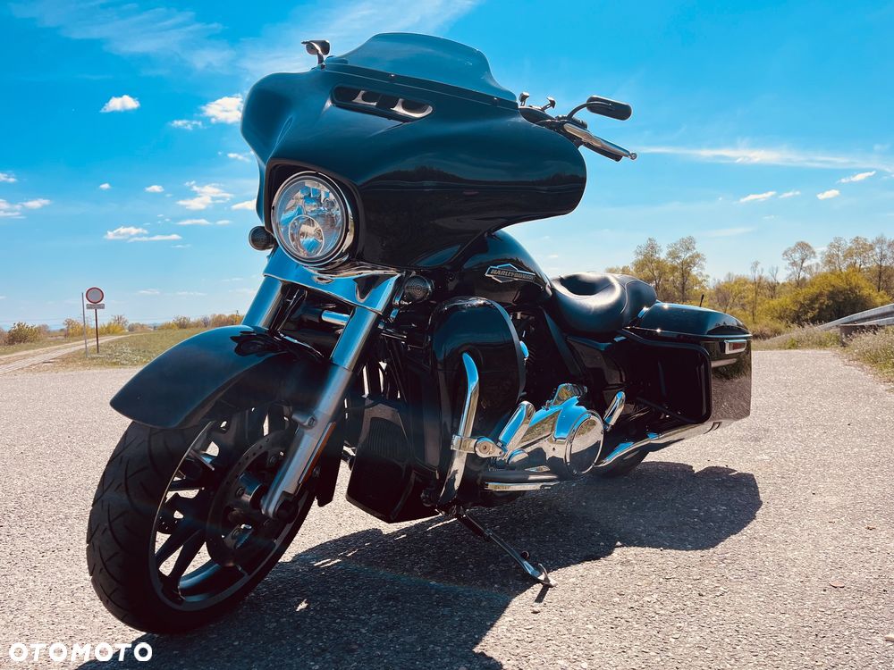 Harley-Davidson Touring Street Glide - 3