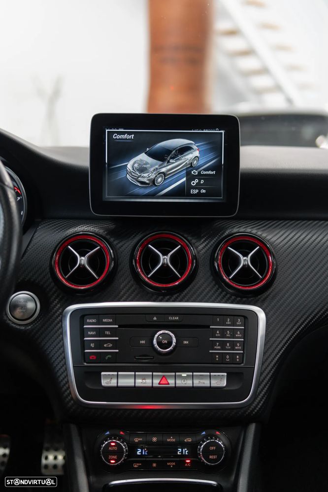 Mercedes-Benz A 45 AMG 4Matic Speedshift 7G-DCT - 46