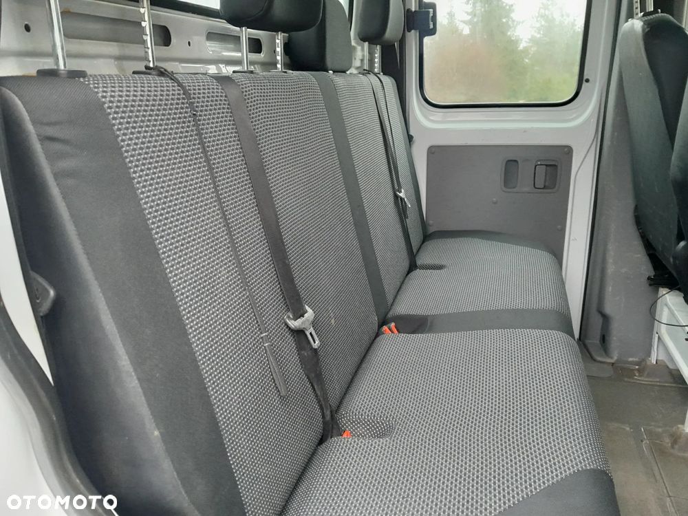 Mercedes-Benz Sprinter - 23